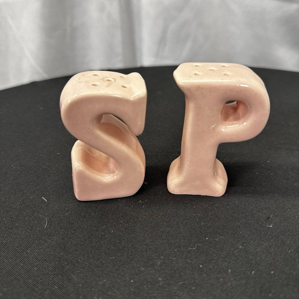 Vintage 1960s Salt‎ & Pepper S & P Letter Form Pink